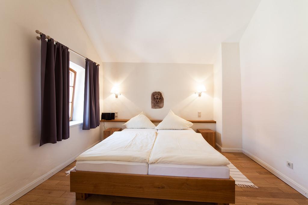 Weingut & Gaestehaus Giwergreif Wasserliesch Номер фото